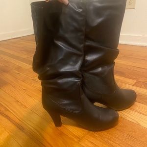 Black heel boots